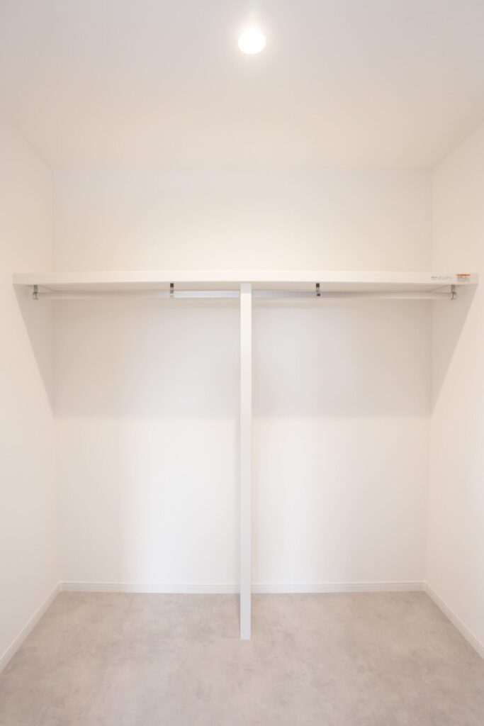 隠す工夫のある平屋住宅