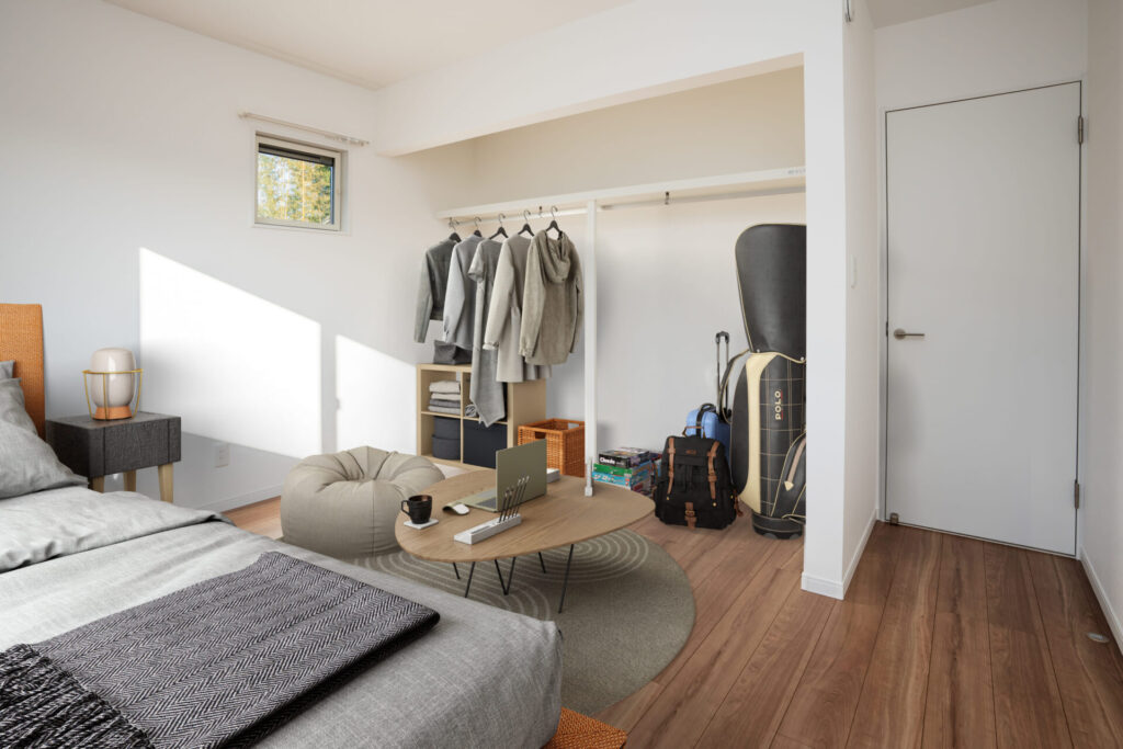 快適な平屋暮らしが叶うモダンな住まい